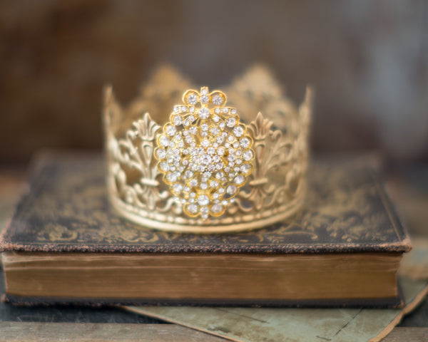 Gold Crown Cake Topper ~ White Rhinestones Oval