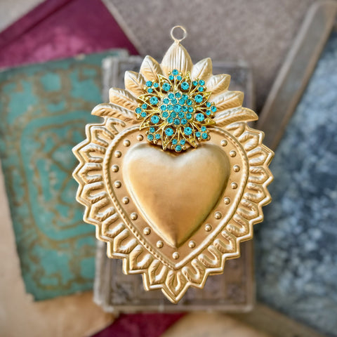 Hanging Sacred Heart ~ Aquamarine Laurel