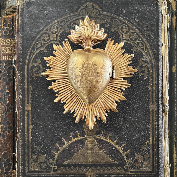 Sacred Heart ~ Antique Gold