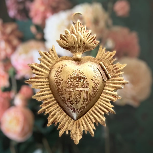 Small Sacred Heart ~ Antique Gold
