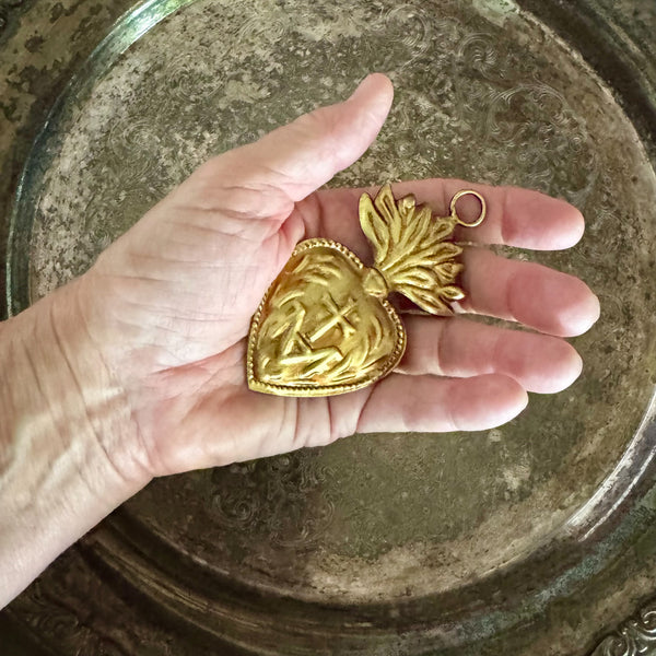 Small Hanging Sacred Heart ~ Antique Gold