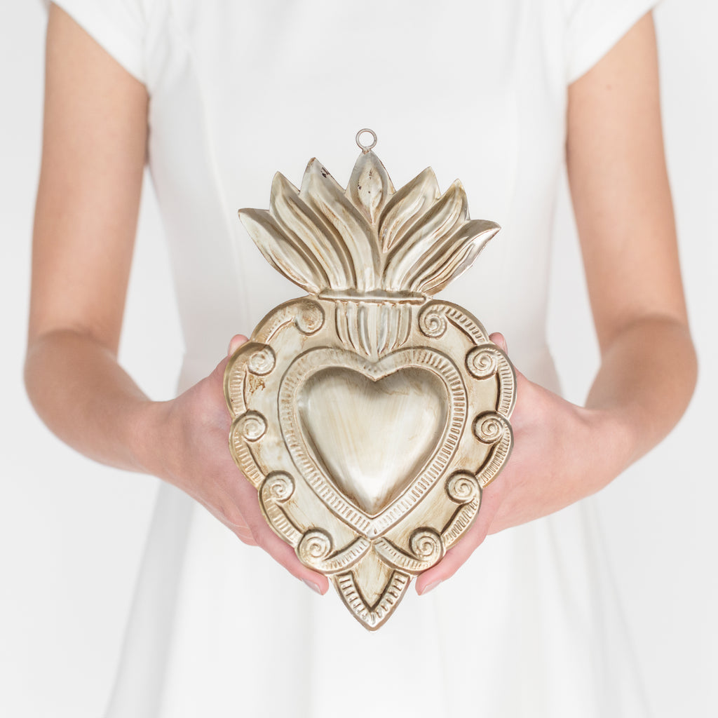 Large Sacred Heart ~ Antique Silver